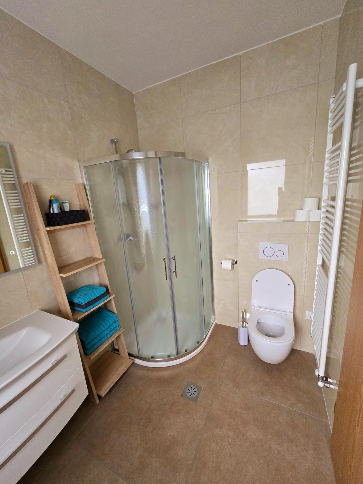 Guest House Kocanija Ilirska Bistrica Kültér fotó